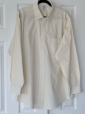 Brooks Brothers Classic Men's Dress Shirt